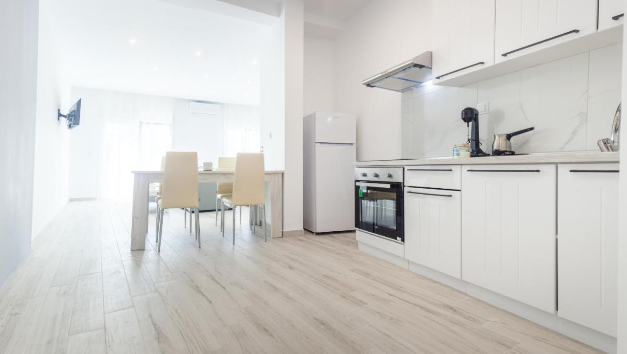 Diamanti Apartments Downtown Limenas  Bagian luar foto